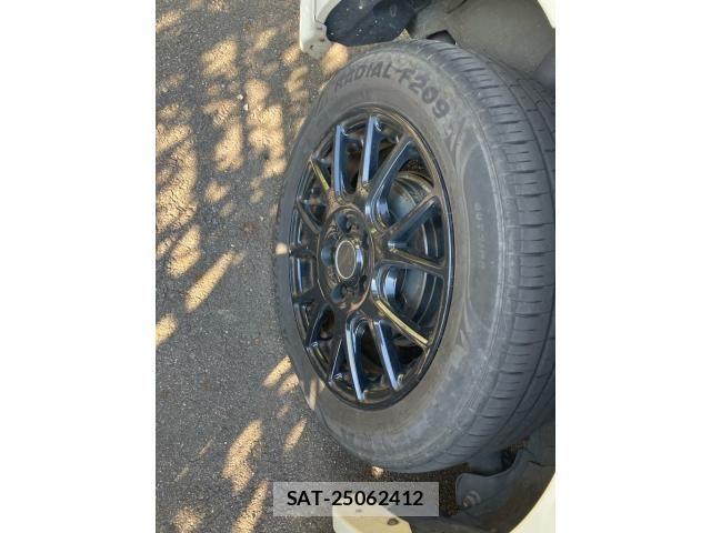 Toyota NOAH 2013-10 6996396-6