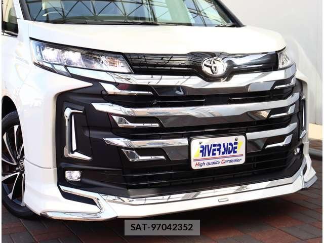 Toyota NOAH 2023-03 6996306-13