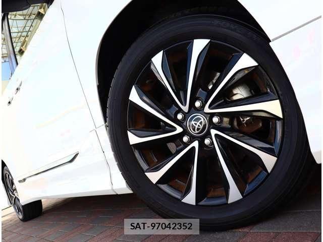 Toyota NOAH 2023-03 6996306-16