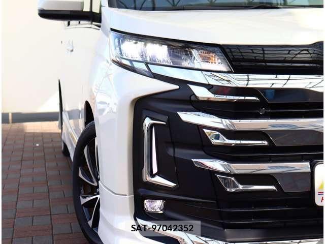 Toyota NOAH 2023-03 6996306-18