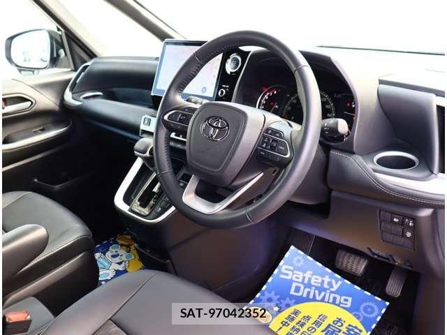 Toyota NOAH 2023-03 6996306-19