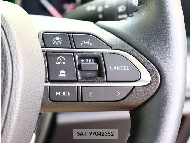 Toyota NOAH 2023-03 6996306-25