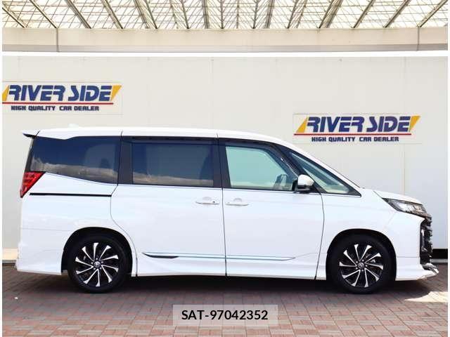 Toyota NOAH 2023-03 6996306-4