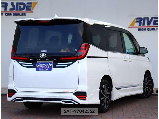 Toyota NOAH 2023-03 6996306-5