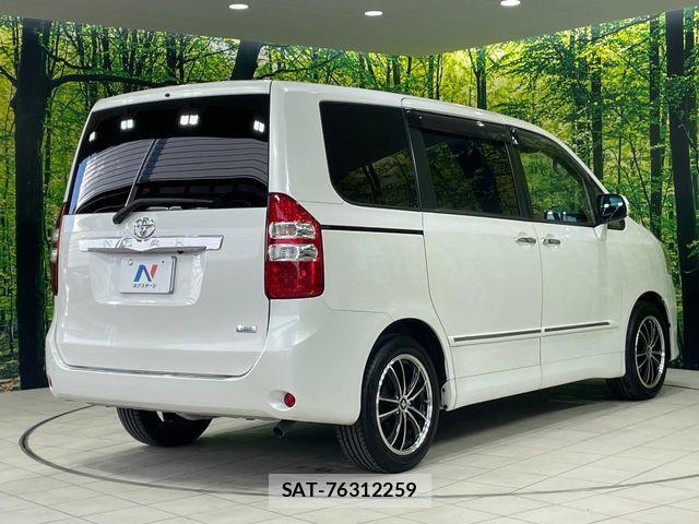 Toyota NOAH 2012-06 6996394-16