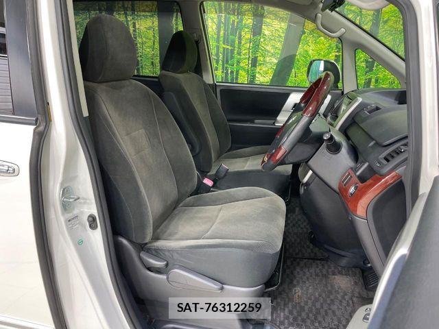 Toyota NOAH 2012-06 6996394-6