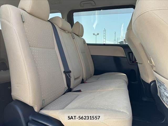Toyota NOAH 2015-01 6996386-17