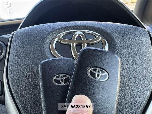 Toyota NOAH 2015-01 6996386-20