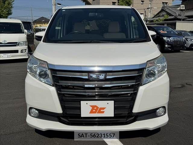Toyota NOAH 2015-01 6996386-8