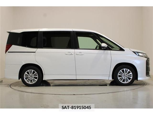 Toyota NOAH 2022-01 6996367-12