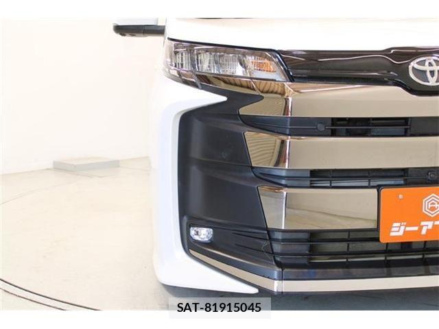 Toyota NOAH 2022-01 6996367-15