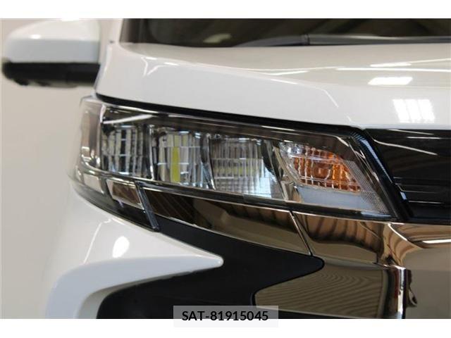 Toyota NOAH 2022-01 6996367-16