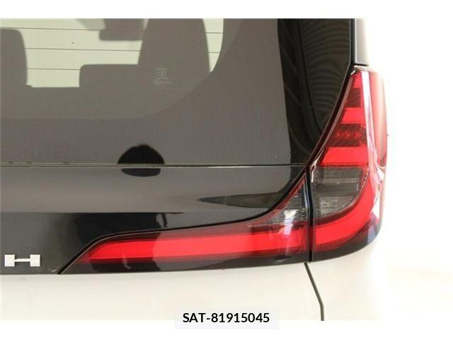 Toyota NOAH 2022-01 6996367-17