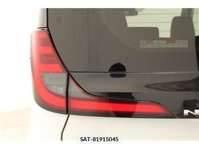 Toyota NOAH 2022-01 6996367-18