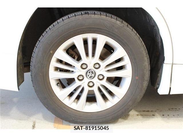 Toyota NOAH 2022-01 6996367-22