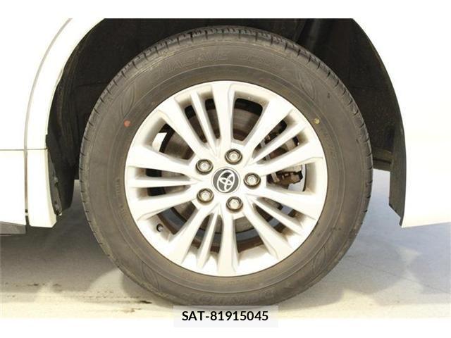 Toyota NOAH 2022-01 6996367-23