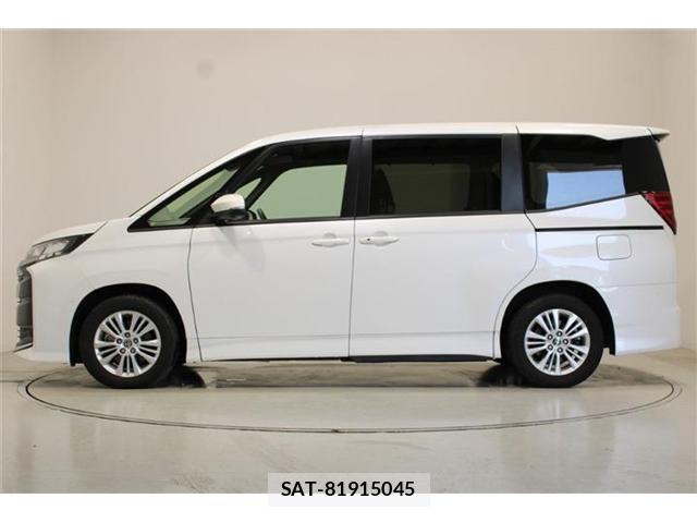 Toyota NOAH 2022-01 6996367-8