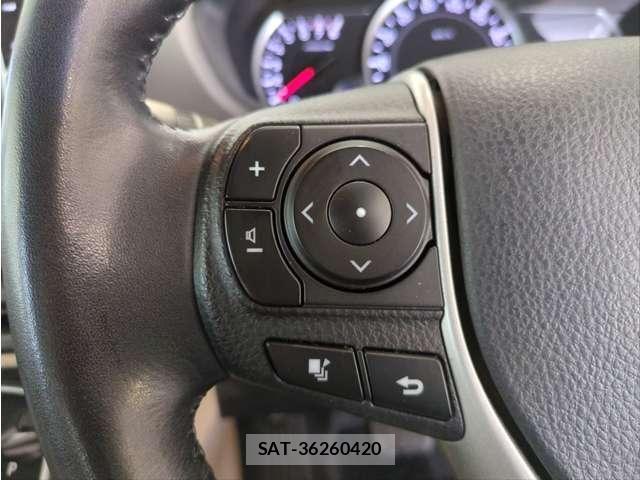Toyota NOAH 2014-06 7021079-29