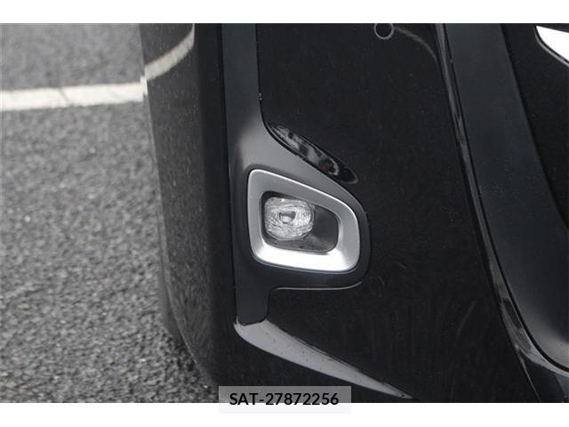 Toyota NOAH 2022-03 7021069-16