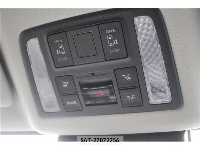 Toyota NOAH 2022-03 7021069-3