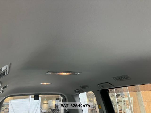 Toyota NOAH 2007-10 7021078-9