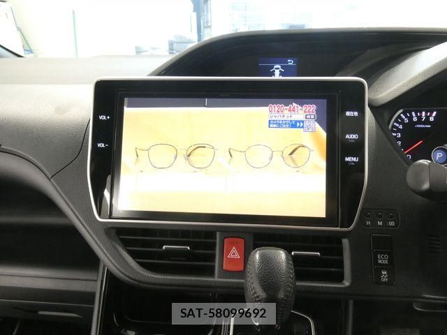 Toyota NOAH 2016-10 7021073-24