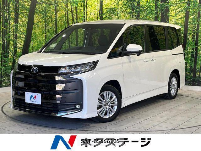 Toyota NOAH 2023-04 7021068-0