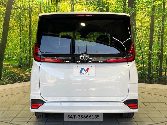Toyota NOAH 2023-04 7021068-15