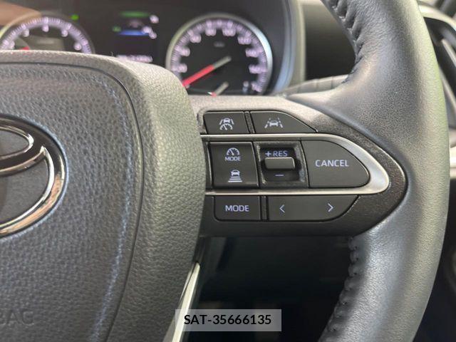 Toyota NOAH 2023-04 7021068-6