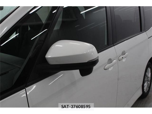 Toyota NOAH 2022-04 7021072-16