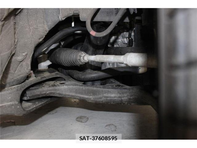 Toyota NOAH 2022-04 7021072-19