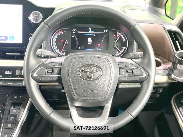 Toyota NOAH 2022-01 7021064-11