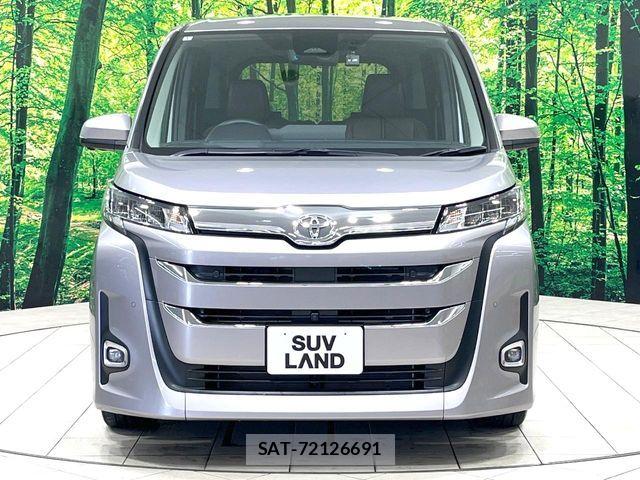 Toyota NOAH 2022-01 7021064-14