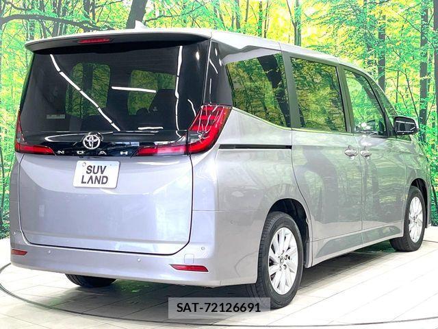 Toyota NOAH 2022-01 7021064-16