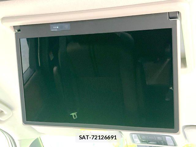 Toyota NOAH 2022-01 7021064-2