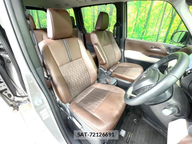 Toyota NOAH 2022-01 7021064-7