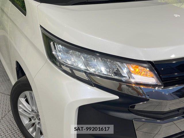 Toyota NOAH 2023-07 7021066-12