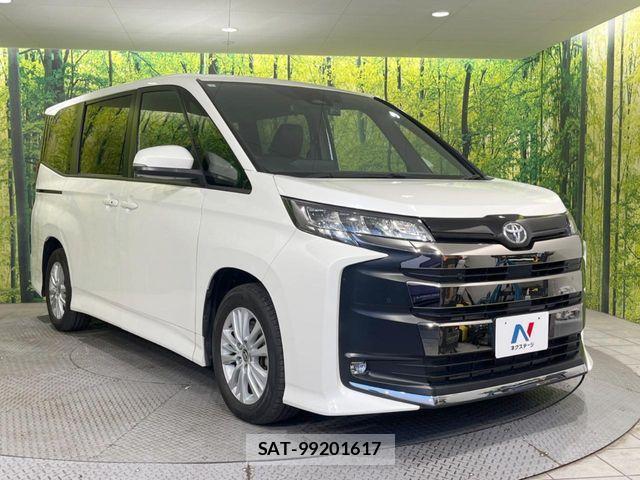 Toyota NOAH 2023-07 7021066-16