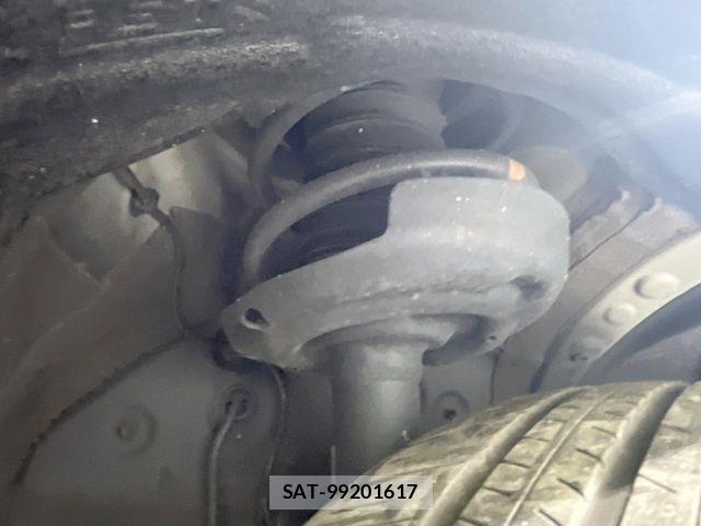 Toyota NOAH 2023-07 7021066-19
