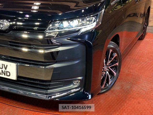 Toyota NOAH 2025-04 7021058-11