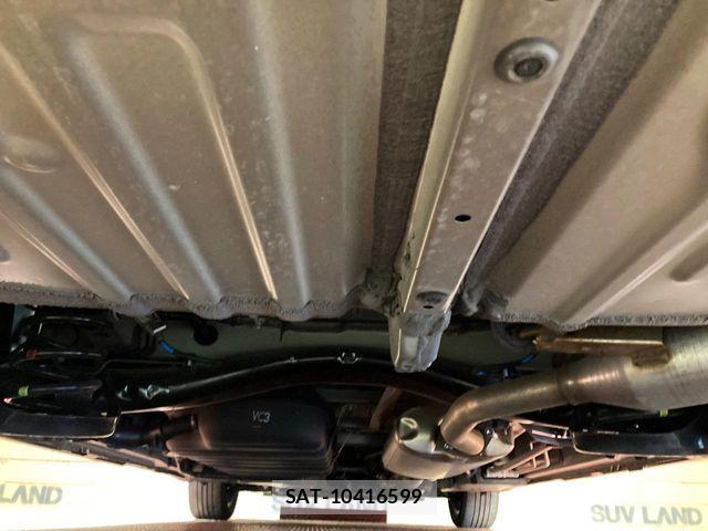 Toyota NOAH 2025-04 7021058-18