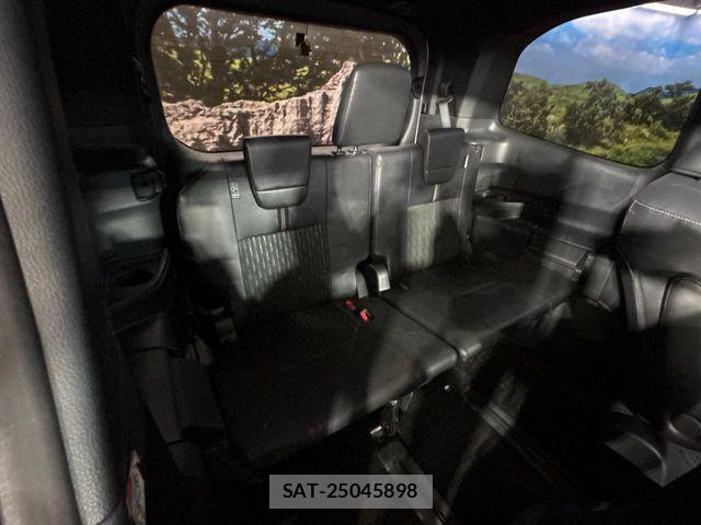 Toyota NOAH 2023-01 7021065-9