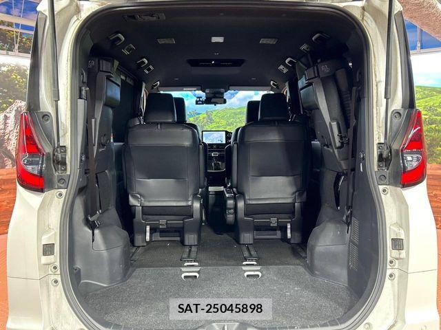 Toyota NOAH 2023-01 7021065-10