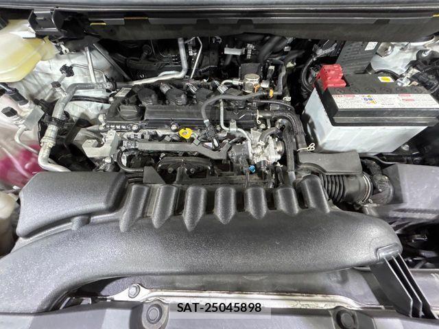 Toyota NOAH 2023-01 7021065-17