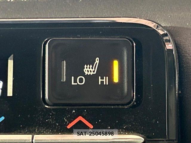 Toyota NOAH 2023-01 7021065-5