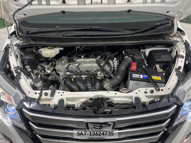 Toyota NOAH 2017-04 7021074-18