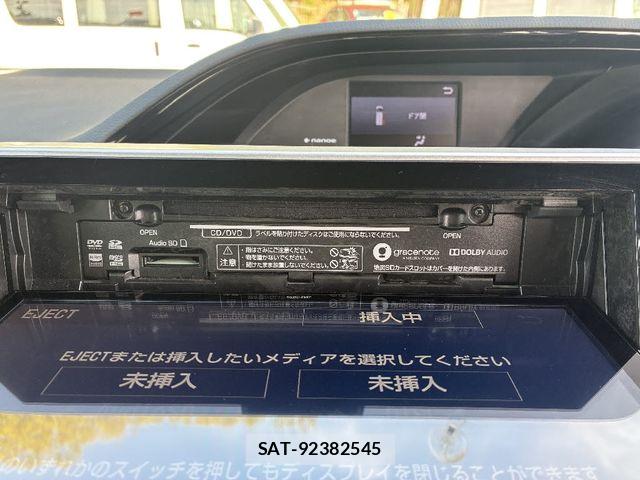 Toyota NOAH 2021-03 7021070-12