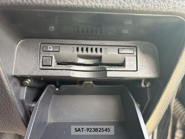 Toyota NOAH 2021-03 7021070-14