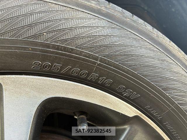 Toyota NOAH 2021-03 7021070-22