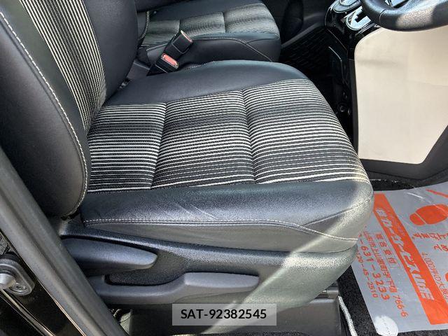 Toyota NOAH 2021-03 7021070-4